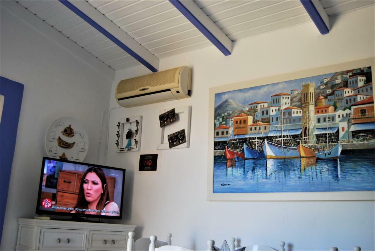 Killini Cottage Studio The Small Cyclades Kastro-Kyllini Eksteriør billede